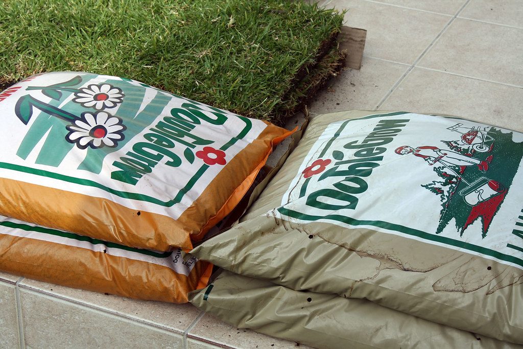 Fertilizer Numbers Explained: What 29-0-10, 10-10-10 and Other NPK Ratios Mean